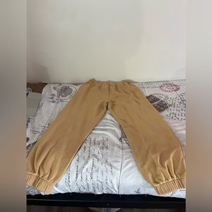 ADJUSTABLE RISE FLEECE DAD JOGGERS- Brown